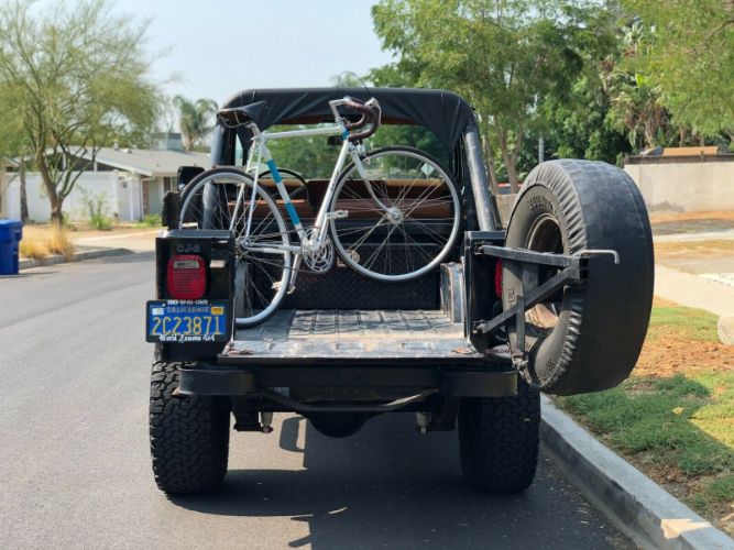 Jeep-Cj-1982-Black-Tan-8