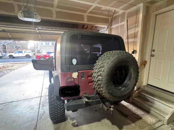 Jeep-Cj-1987-Red-1