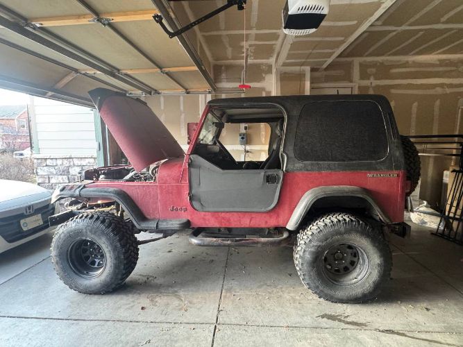 Jeep-Cj-1987-Red