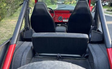 Jeep-Cj-8-scrambler-1981-red-6