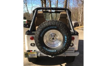 Jeep-Cj5-1972-Tan-Black-10