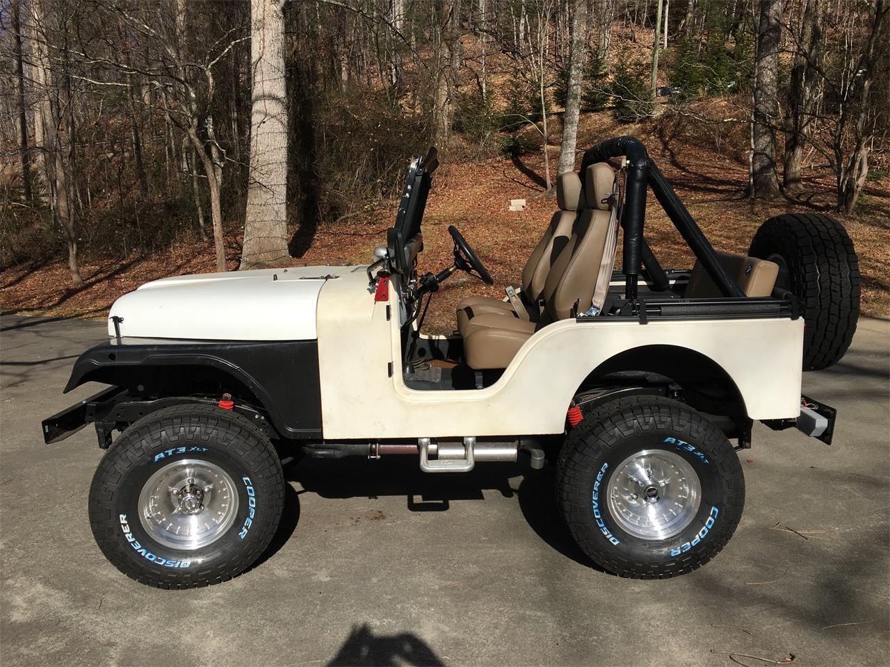 Jeep-Cj5-1972-Tan-Black-14
