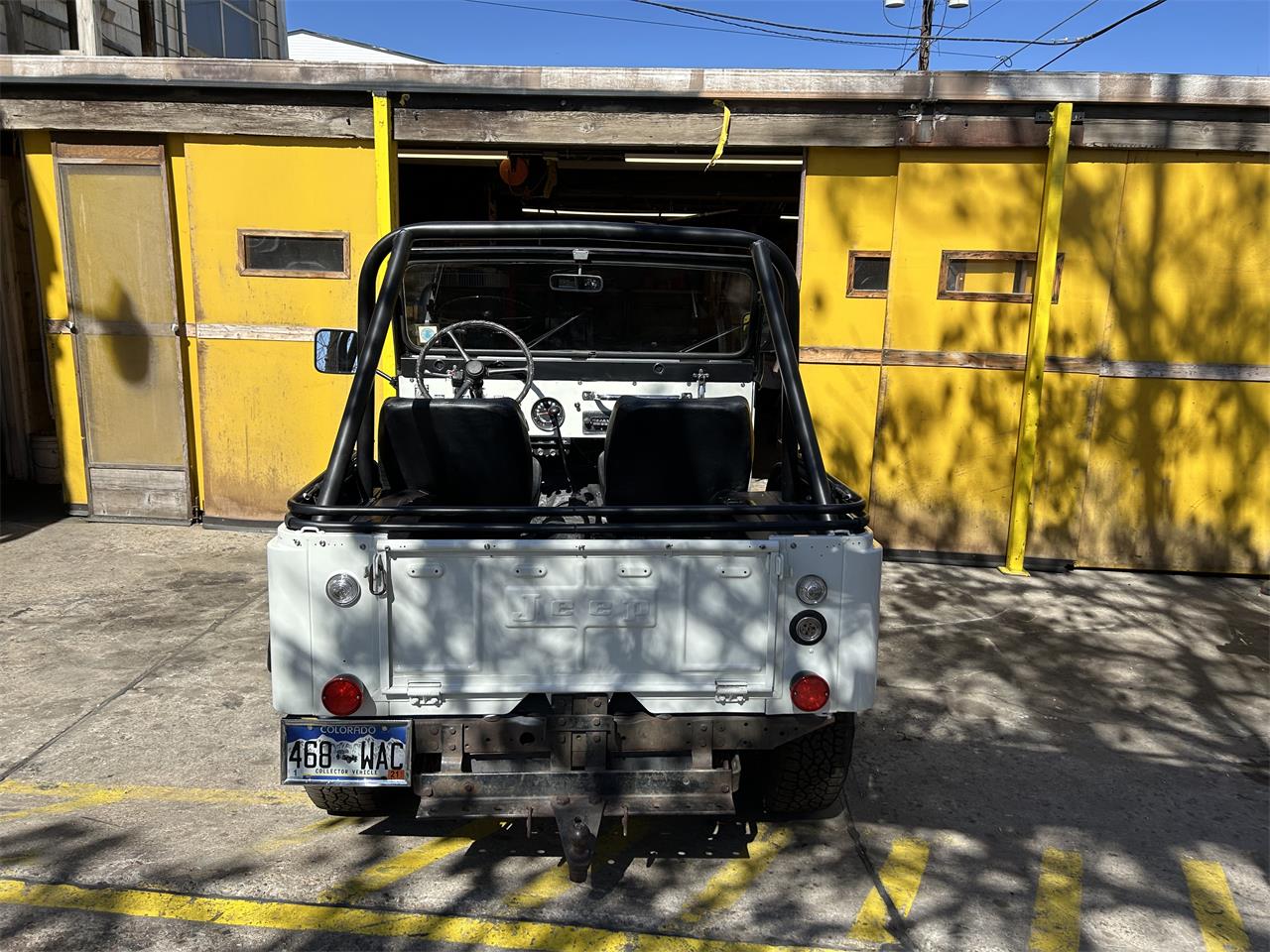 Jeep-Cj5-1973-Whit-Black-12