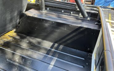 Jeep-Cj5-1973-Whit-Black-16
