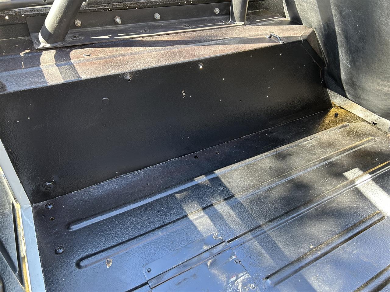 Jeep-Cj5-1973-Whit-Black-17