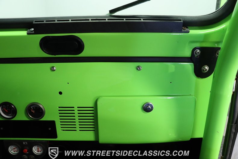 Jeep-Cj5-1976-Limelight-Green-Black-44