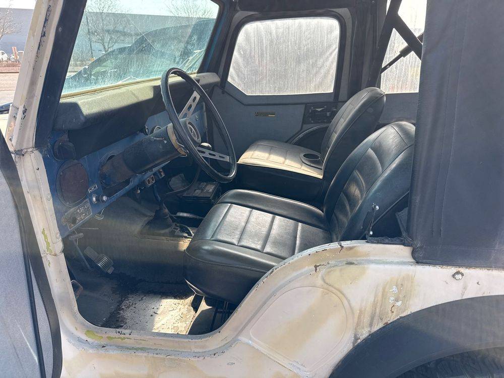 Jeep-Cj5-1976-white-6