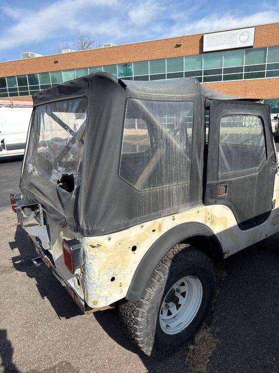 Jeep-Cj5-1976-white-8