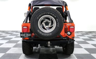 Jeep-Cj5-1977-Orange-Black-5