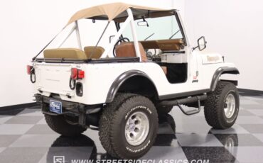 Jeep-Cj5-1978-White-Tan-11
