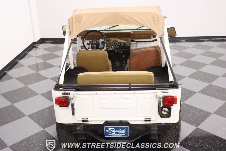 Jeep-Cj5-1978-White-Tan-28