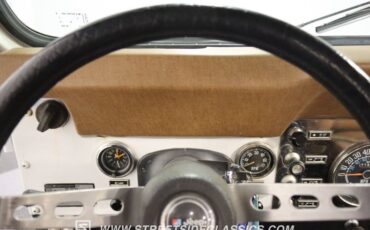Jeep-Cj5-1978-White-Tan-41