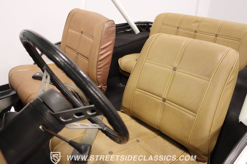 Jeep-Cj5-1978-White-Tan-47