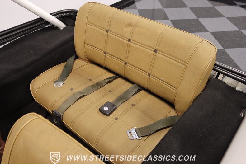 Jeep-Cj5-1978-White-Tan-48