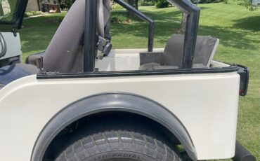 Jeep-Cj5-1980-White-White-36