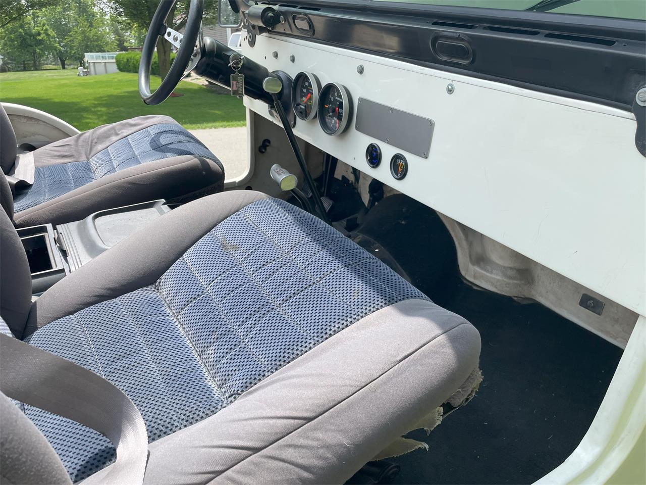 Jeep-Cj5-1980-White-White-43