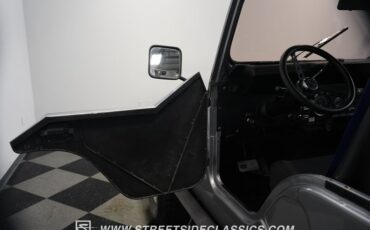 Jeep-Cj5-1982-Silver-Black-5