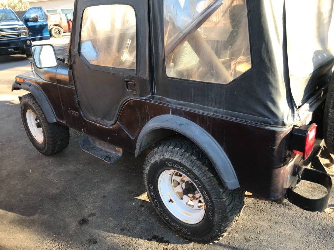Jeep-Cj5-1983-12