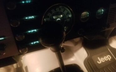 Jeep-Cj5-1983-White-17