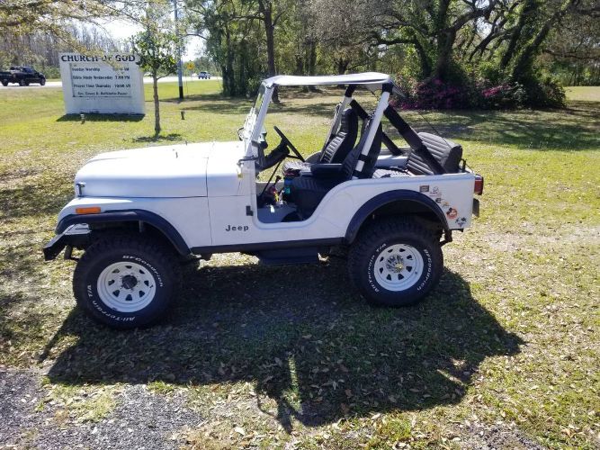 Jeep-Cj5-1983-White-18