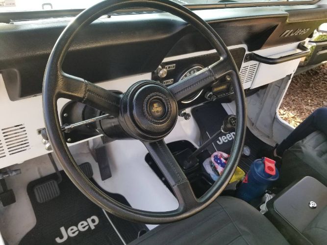 Jeep-Cj5-1983-White-7