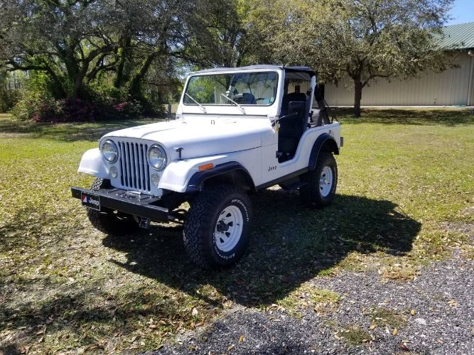Jeep-Cj5-1983-White