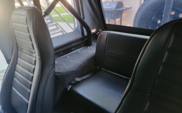 Jeep-Cj7-1976-Black-12