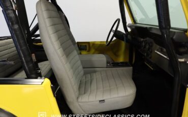 Jeep-Cj7-1976-Yellow-Gray-4