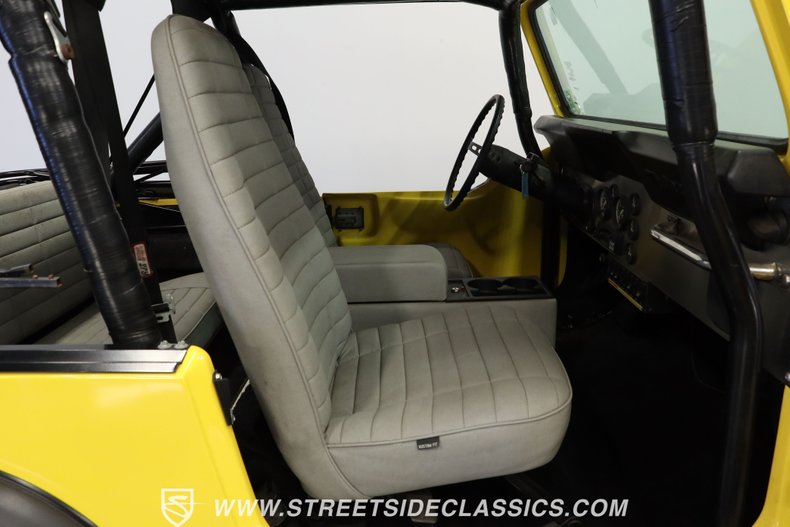 Jeep-Cj7-1976-Yellow-Gray-4