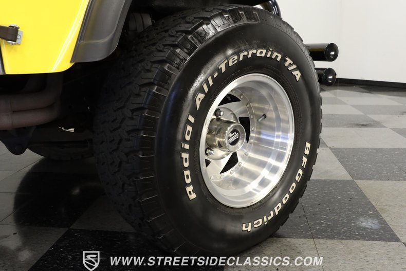 Jeep-Cj7-1976-Yellow-Gray-44