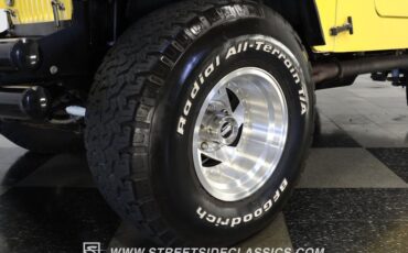 Jeep-Cj7-1976-Yellow-Gray-45
