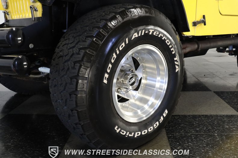Jeep-Cj7-1976-Yellow-Gray-45