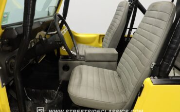 Jeep-Cj7-1976-Yellow-Gray-49