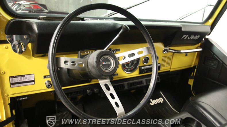 Jeep-Cj7-1977-Sunshine-Yellow-Black-30