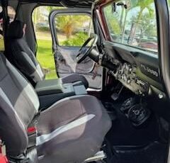 Jeep-Cj7-1978-Maroon-Custom-12