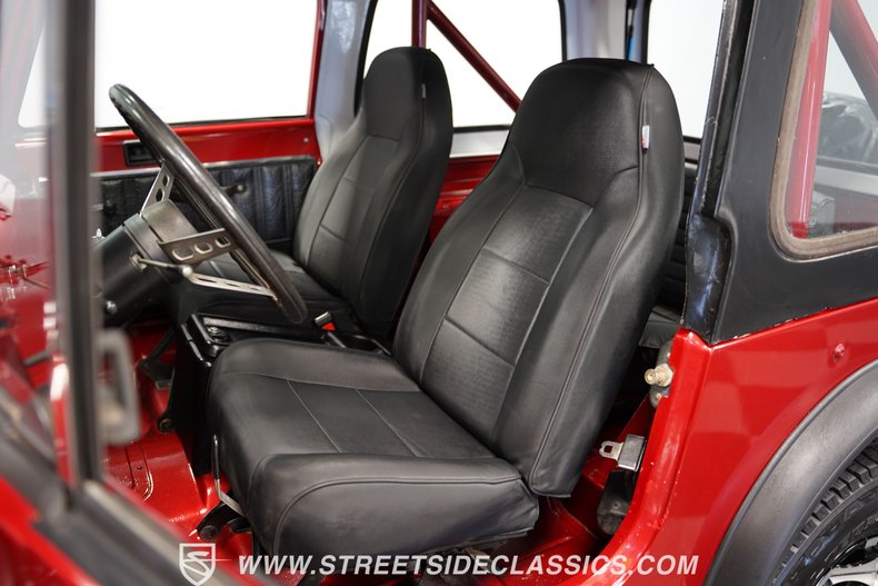 Jeep-Cj7-1978-Metallic-Burgundy-Black-2