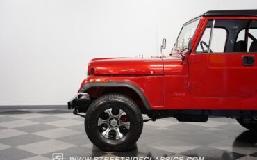 Jeep-Cj7-1978-Metallic-Burgundy-Black-30