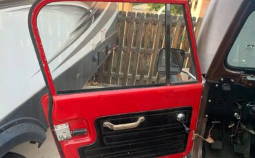 Jeep-Cj7-1979-12