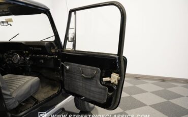 Jeep-Cj7-1979-Black-Black-11