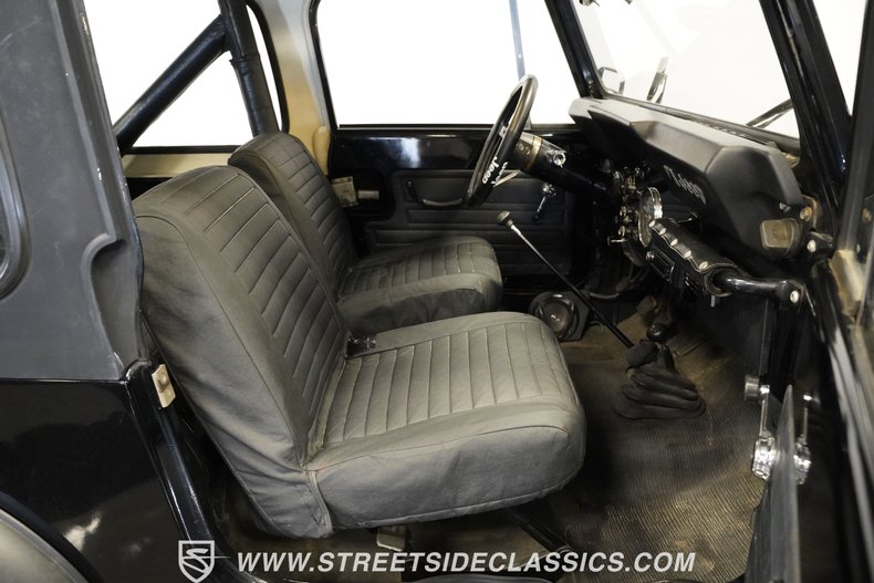 Jeep-Cj7-1979-Black-Black-12