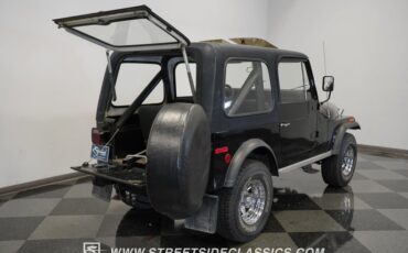 Jeep-Cj7-1979-Black-Black-24