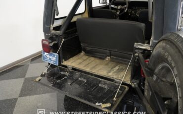 Jeep-Cj7-1979-Black-Black-26