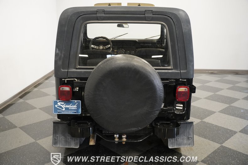 Jeep-Cj7-1979-Black-Black-27