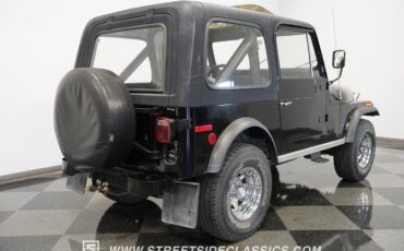 Jeep-Cj7-1979-Black-Black-30
