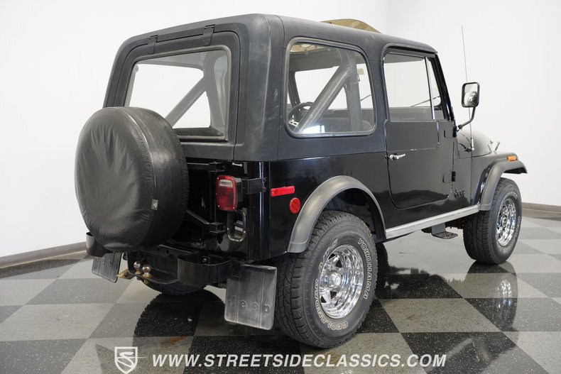 Jeep-Cj7-1979-Black-Black-30