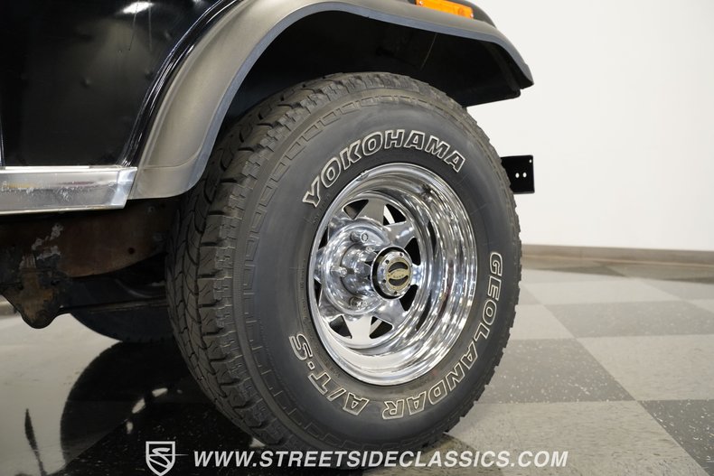 Jeep-Cj7-1979-Black-Black-36