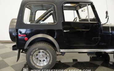 Jeep-Cj7-1979-Black-Black-39