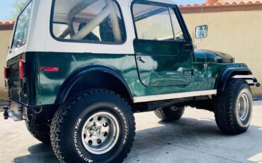 Jeep-Cj7-1979-Green-Red-Black-3
