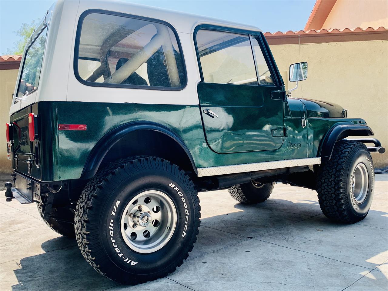 Jeep-Cj7-1979-Green-Red-Black-3