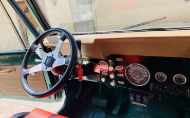 Jeep-Cj7-1979-Green-Red-Black-8